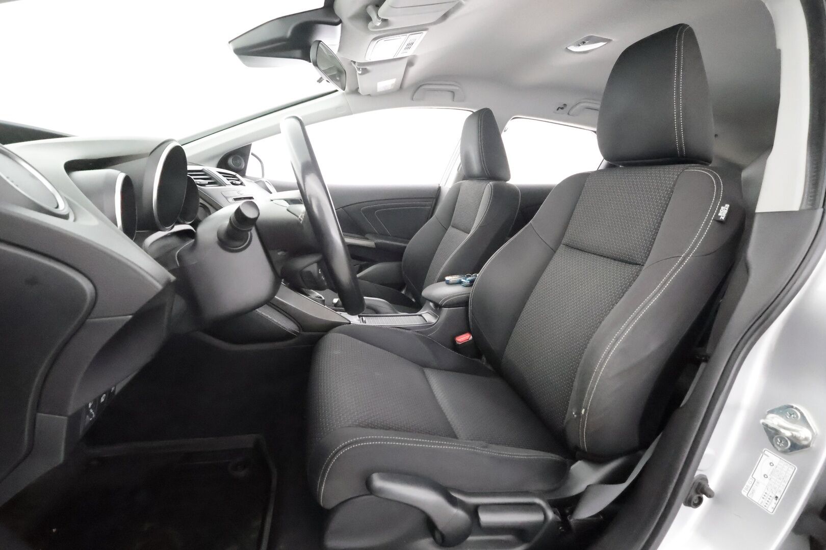 Honda Civic 2016 Tourer 1,8i Joy Edition - | Vakkari | Lohko | Koukku | P.Kamera | Digimittaristo | Bluetooth | Suomi-auto | Kahdet Renkaat |