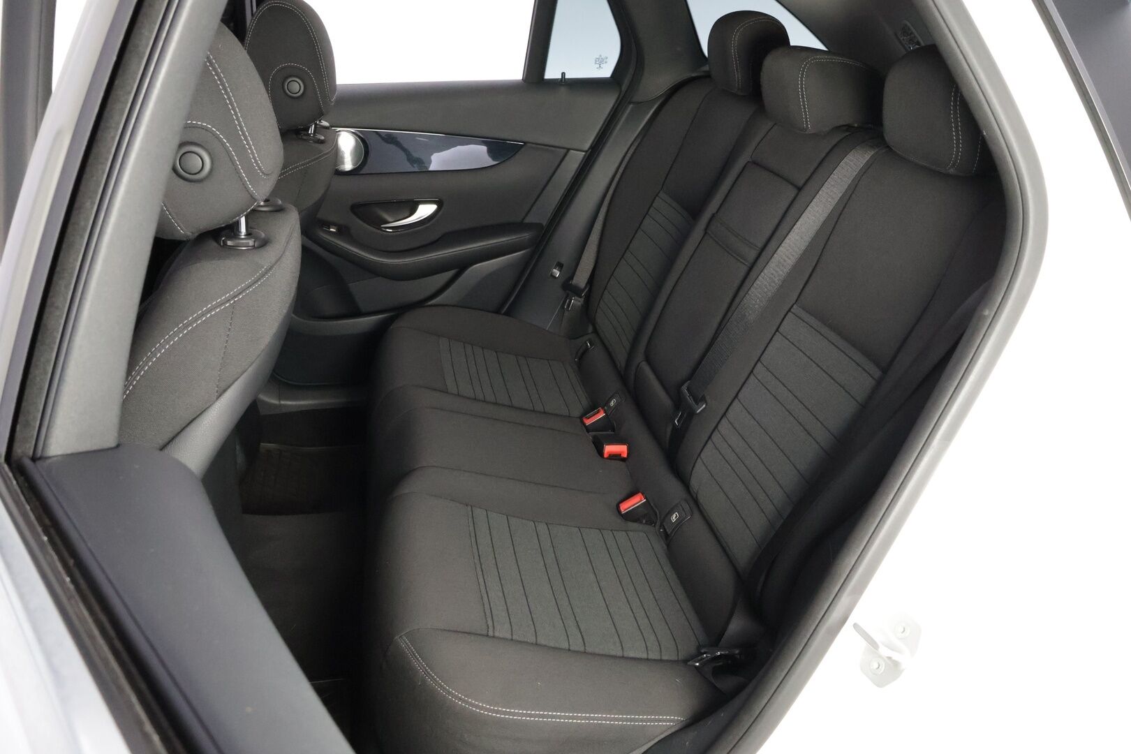 Mercedes-Benz GLC 2016 250 d 4Matic A Premium Business * Suomiauto / Burmester / Vetokoukku / Peruutuskamera / ILS LED / Lohko & Sisäpistoke! - Pienet kilometrit / Siisti 