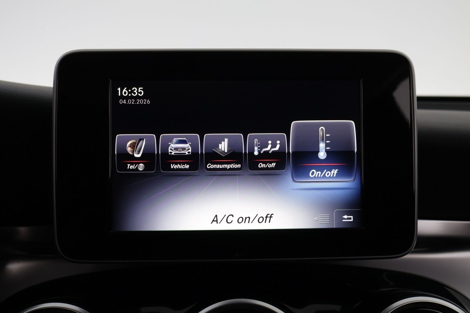 Mercedes-Benz GLC 2016 250 d 4Matic A Premium Business * Suomiauto / Burmester / Vetokoukku / Peruutuskamera / ILS LED / Lohko & Sisäpistoke! - Pienet kilometrit / Siisti / Juuri tullut Tampereelle!