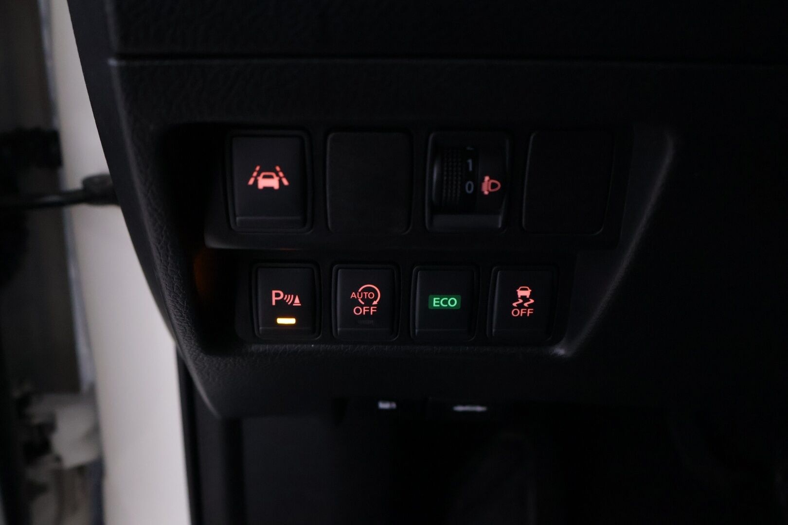 Nissan Qashqai 2016 DIG-T 115 Acenta 2WD Xtronic E6 Safety Pack - Myydään Huutokaupat.com - | Lohkolämmitin | Suomi-auto | Vetokoukku | Vakionopeudensäädin | Ilmastointi | Bluetooth | 189tkm ketju vaihdettu! 