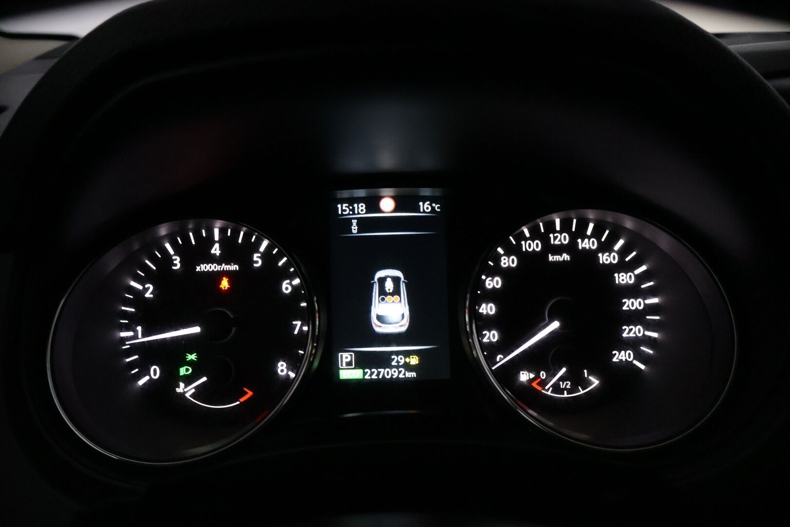Nissan Qashqai 2016 DIG-T 115 Acenta 2WD Xtronic E6 Safety Pack - Myydään Huutokaupat.com - | Lohkolämmitin | Suomi-auto | Vetokoukku | Vakionopeudensäädin | Ilmastointi | Bluetooth | 189tkm ketju vaihdettu! 