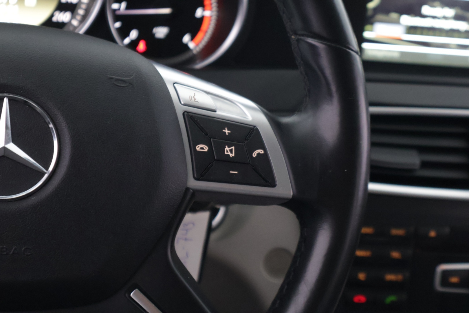 Mercedes-Benz C 2012 220 cdi Premium Business */ Ortopedi-istuimet / Kattoluukku / Vakkari / Lohko / Koukku / 2x renkaat /* - Särmä historia / Juuri leimattu / Ilmainen kotiintoimitus