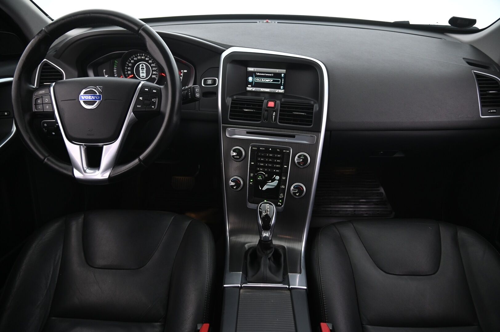 Volvo XC60 2016 D4 AWD Business Summum aut - Muistipenkit | Vetokoukku | Webasto | Ei Adblue |  High Performance audio |  | 2x renkaat&alumiinivanteet | nahkasisusta