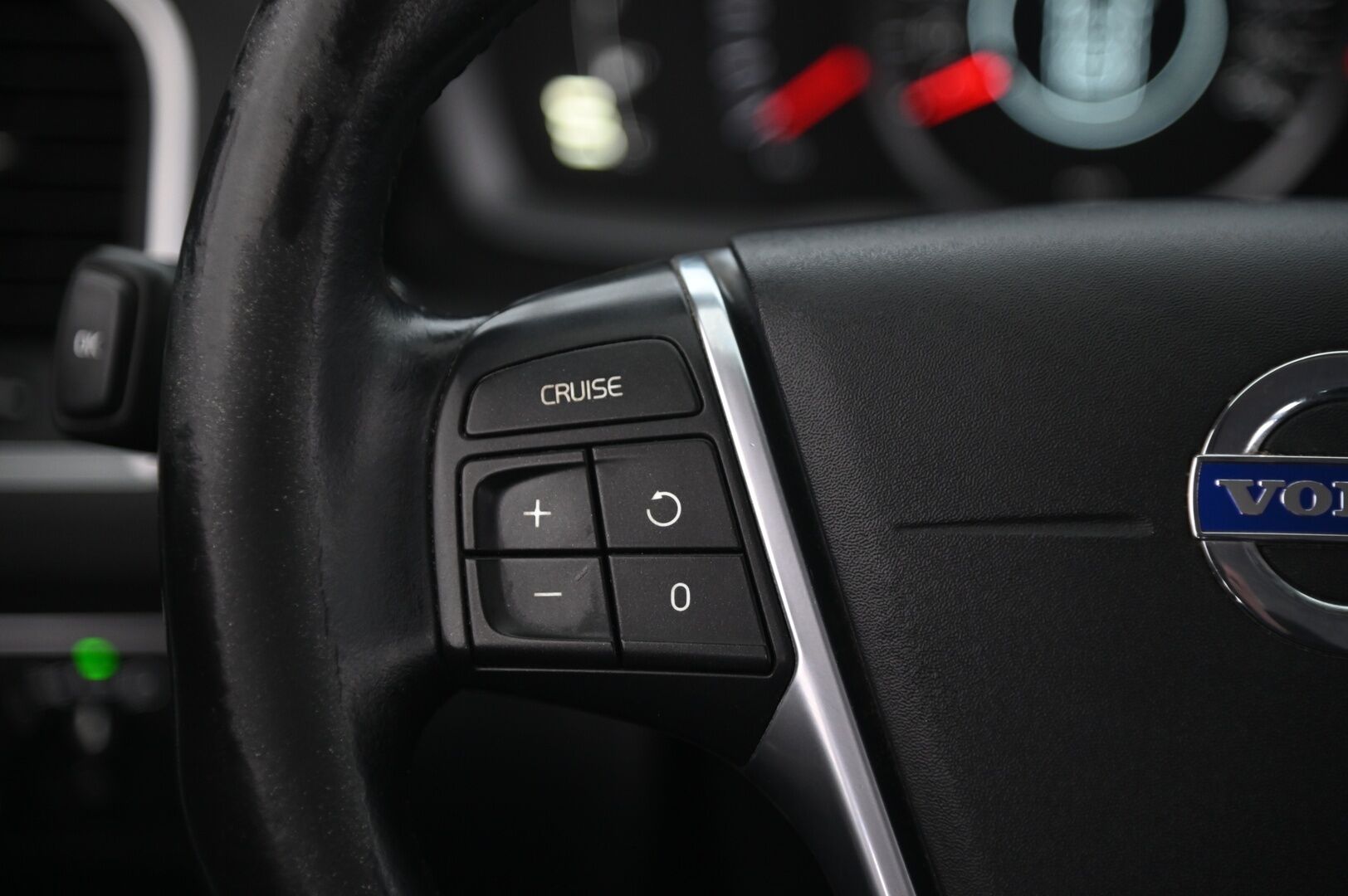 Volvo XC60 2016 D4 AWD Business Summum aut - Muistipenkit | Vetokoukku | Webasto | Ei Adblue |  High Performance audio |  | 2x renkaat&alumiinivanteet | nahkasisusta
