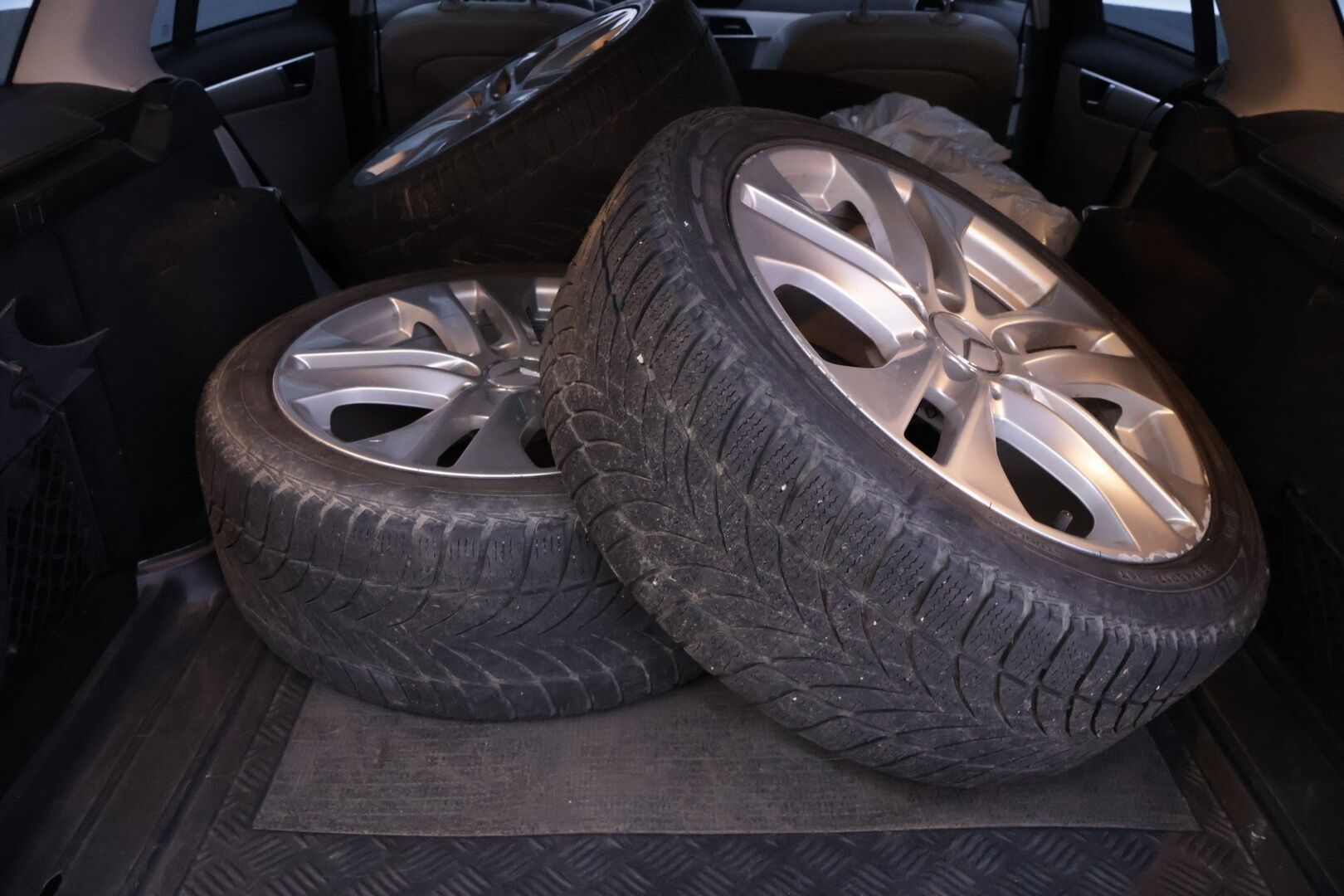 Mercedes-Benz C 2012 250 CDI 4MATIC - Myydään huutokaupat.com - - | Irroitettava koukku | Ilmastointi | Vakkari | Lohko ja sisäpistoke | - Myydään huutokaupat.com -