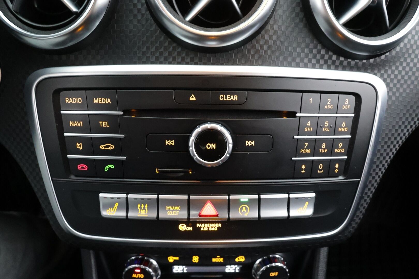 Mercedes-Benz A 2016 220 d 4Matic A Premium Business * Webasto / Koukku / LED-High Performance / Muistipenkki / P.kamera / Navi * - Suomi-auto / Kahdet renkaat