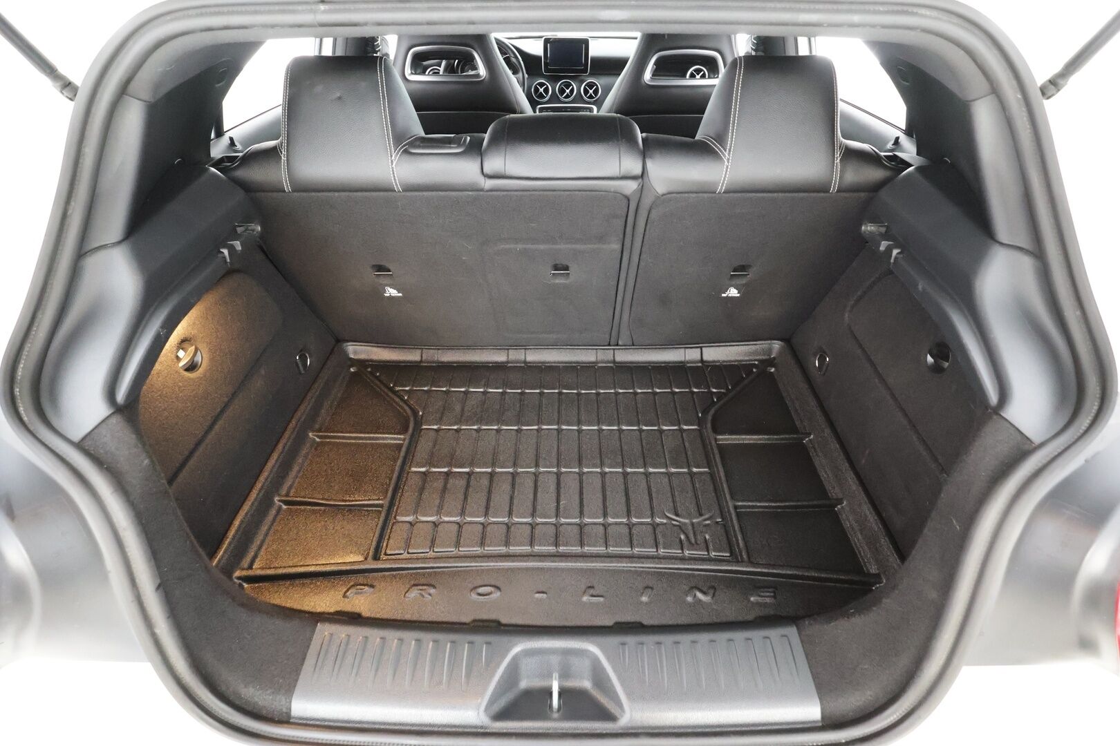 Mercedes-Benz A 2016 220 d 4Matic A Premium Business * Webasto / Koukku / LED-High Performance / Muistipenkki / P.kamera / Navi * - Suomi-auto / Kahdet renkaat - HULLUT BLACKWEEK JATKOT - KORKOTARJOUS 2,49%