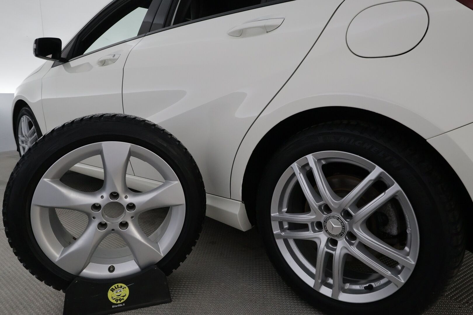 Mercedes-Benz A 2016 220 d 4Matic A Premium Business * Webasto / Koukku / LED-High Performance / Muistipenkki / P.kamera / Navi * - Suomi-auto / Kahdet renkaat - HULLUT JOULUT KORKOTARJOUS 2,49% 