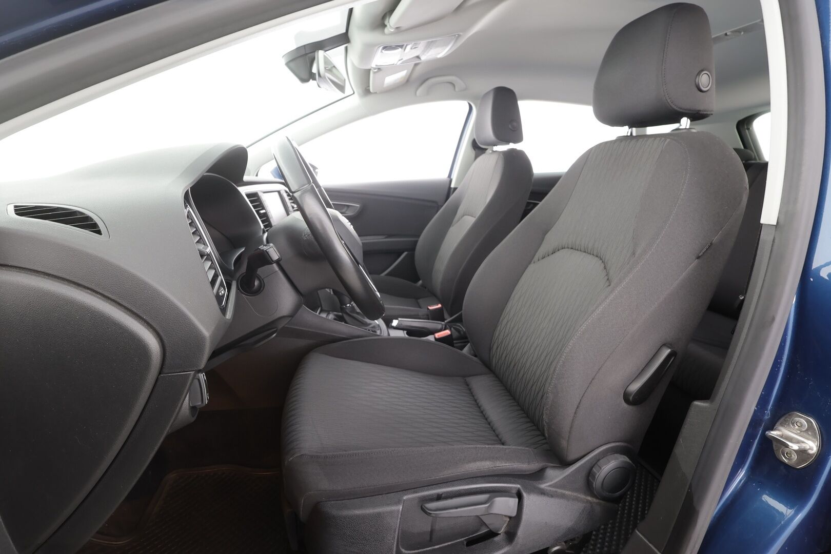 Seat Leon 2016 1,4 TSI 150 ACT Style DSG - | Vakkari | Webasto | Koukku | P.tutkat | LED | Navi | Apple&Android | Suomi-auto | Kahdet Renkaat |
