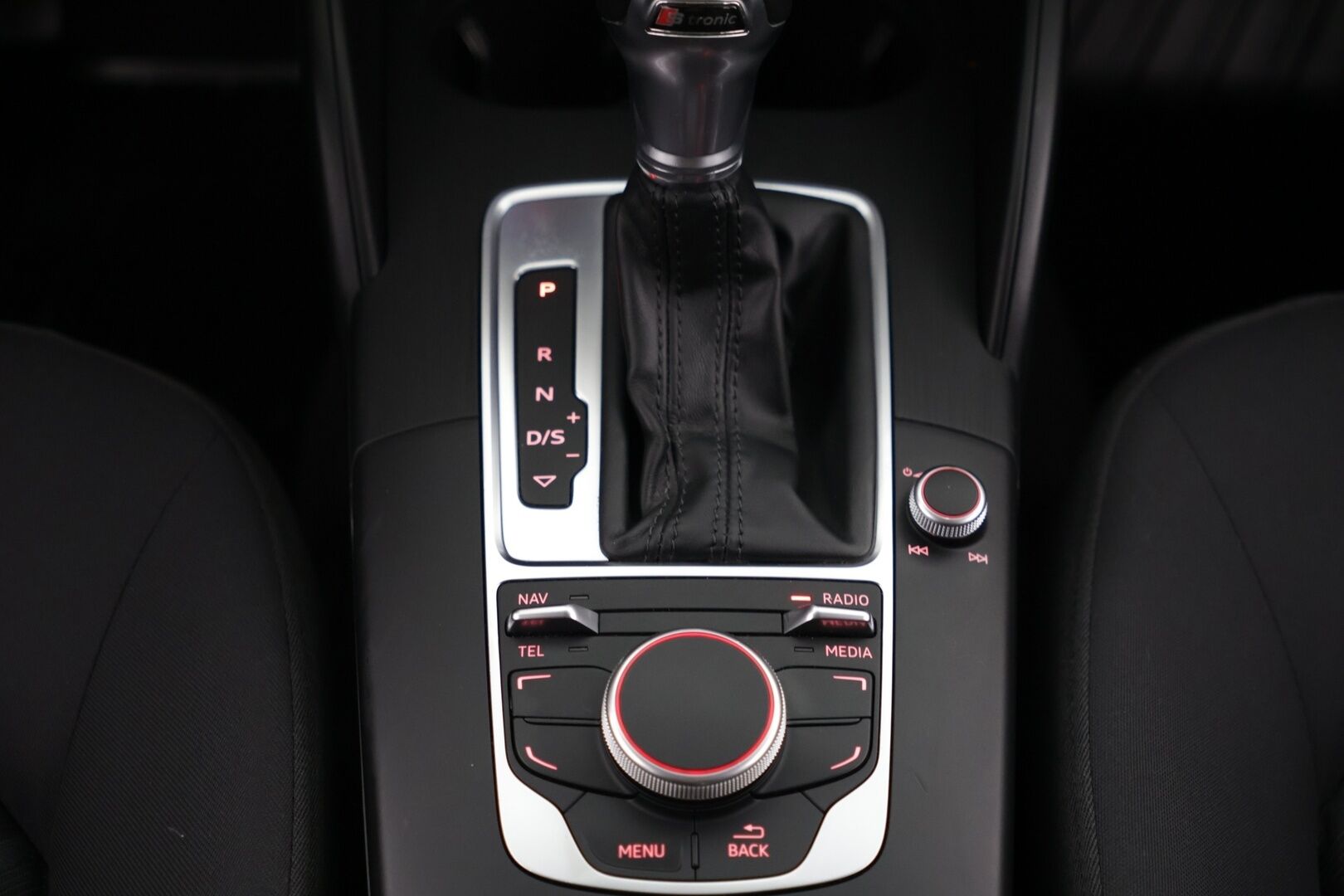 Audi A3 2016 Sportback Business 1,4 TFSI 92 kW S tronic / Bluetooth / 2x renkaat ja vanteet / - HULLUT AVAJAISHULINAT KORKOTARJOUS 3,29 %