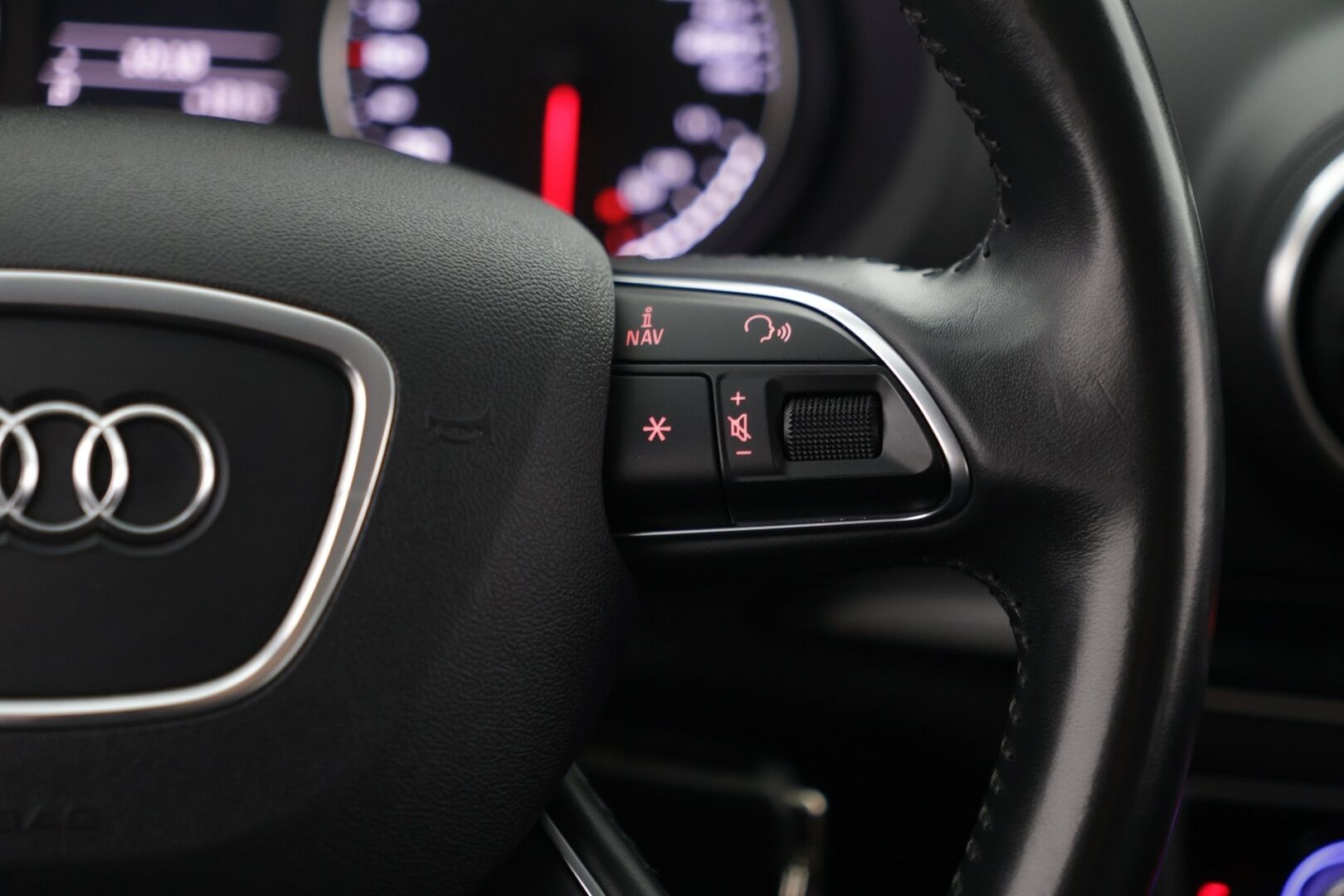 Audi A3 2016 Sportback Business 1,4 TFSI 92 kW S tronic / Bluetooth / 2x renkaat ja vanteet / - HULLUT AVAJAISHULINAT KORKOTARJOUS 3,29 %