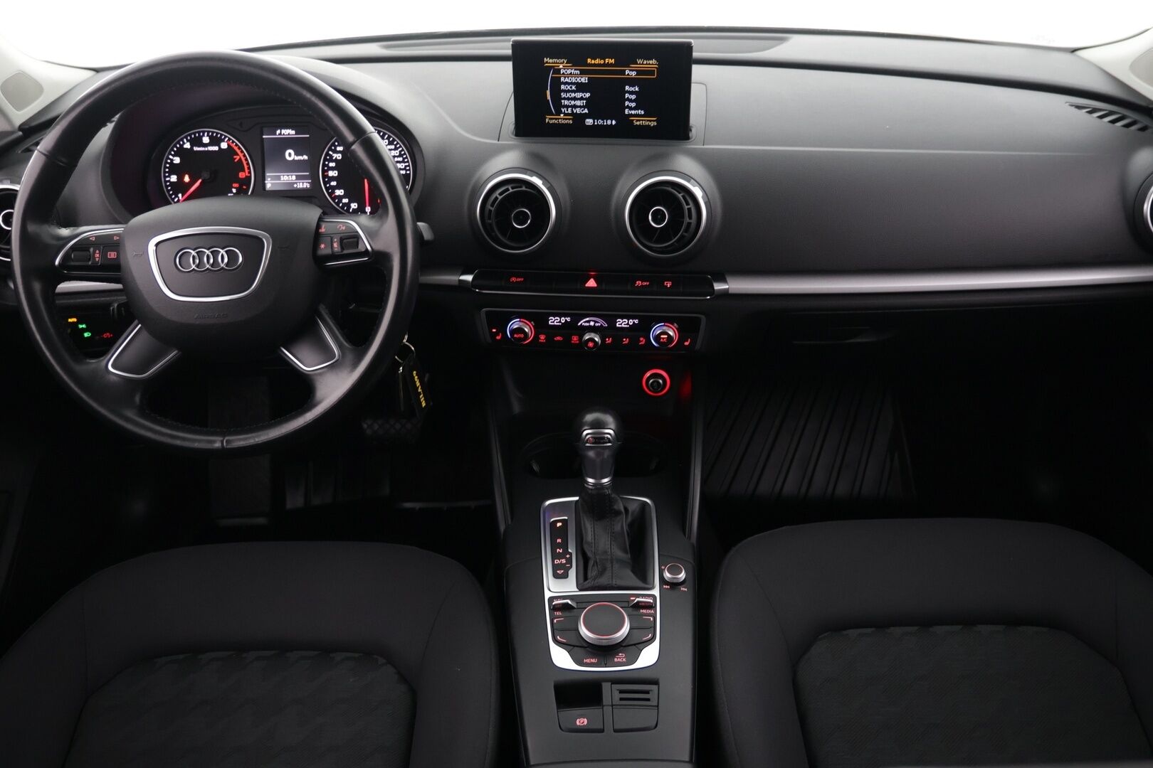 Audi A3 2016 Sportback Business 1,4 TFSI 92 kW S tronic / Bluetooth / 2x renkaat ja vanteet / - HULLUT AVAJAISHULINAT KORKOTARJOUS 3,29 %