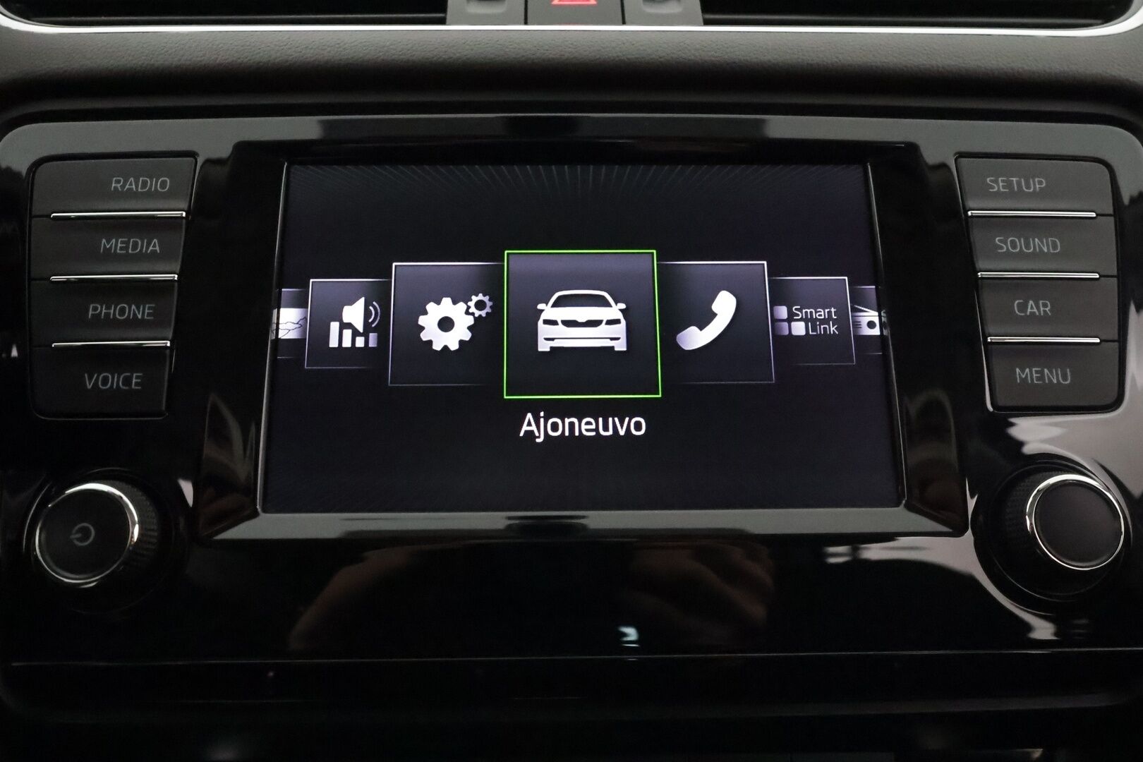 Skoda Octavia 2016 Combi 1,8 TSI 4x4 Scout DSG Autom. **Webasto / Koukku / Adapt.vakkari / P. Kamera / Xenon / KeylessGO / 2x Renkaat'' - Webasto / Adapt.Vakkari / Vetokoukku / Peruutuskamera / Xenon / Suomiauto / KeylessGo / Lämpölasi / 2x Renkaat!