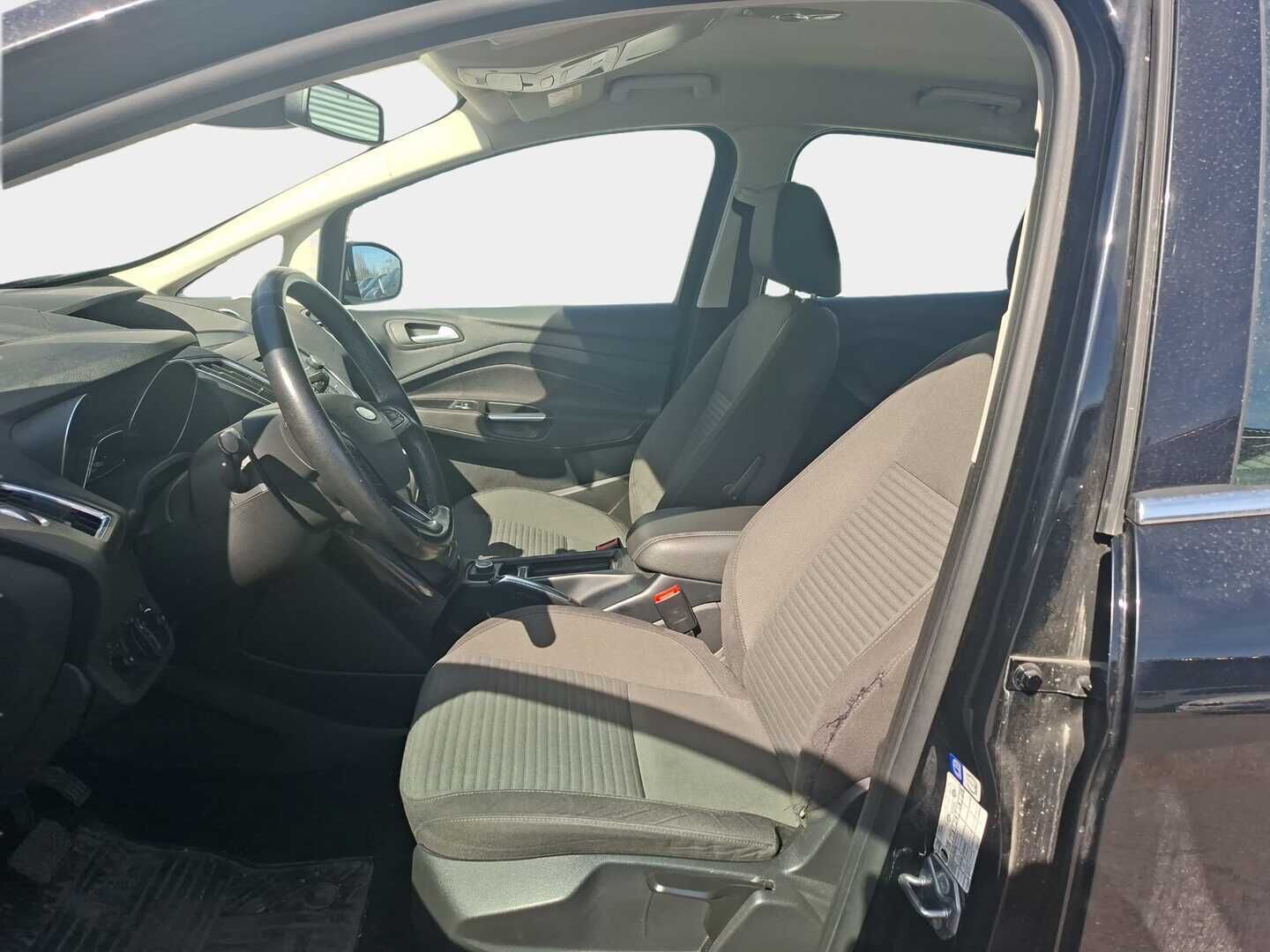 Ford C-Max 2016 Compact 1,5 TDCi 120 hv start/stop PowerShift DC Titanium / Vakkari / Lohkolämmitin sisäp. / Start Stop / 2x renkaat - Hyvin huollettu / Suomi-auto / Juuri saapunut - HULLUT AVAJAISHULINAT KORKOTARJOUS 3,29 %