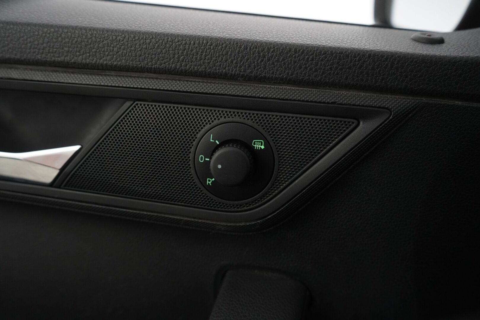 Skoda Fabia 2016 1,2 TSI 90 Ambition * Vakkari / Ilmastointi / Bluetooth * - Myydään juuri huollettuna / Kahdet renkaat / KATSO HINTA!
