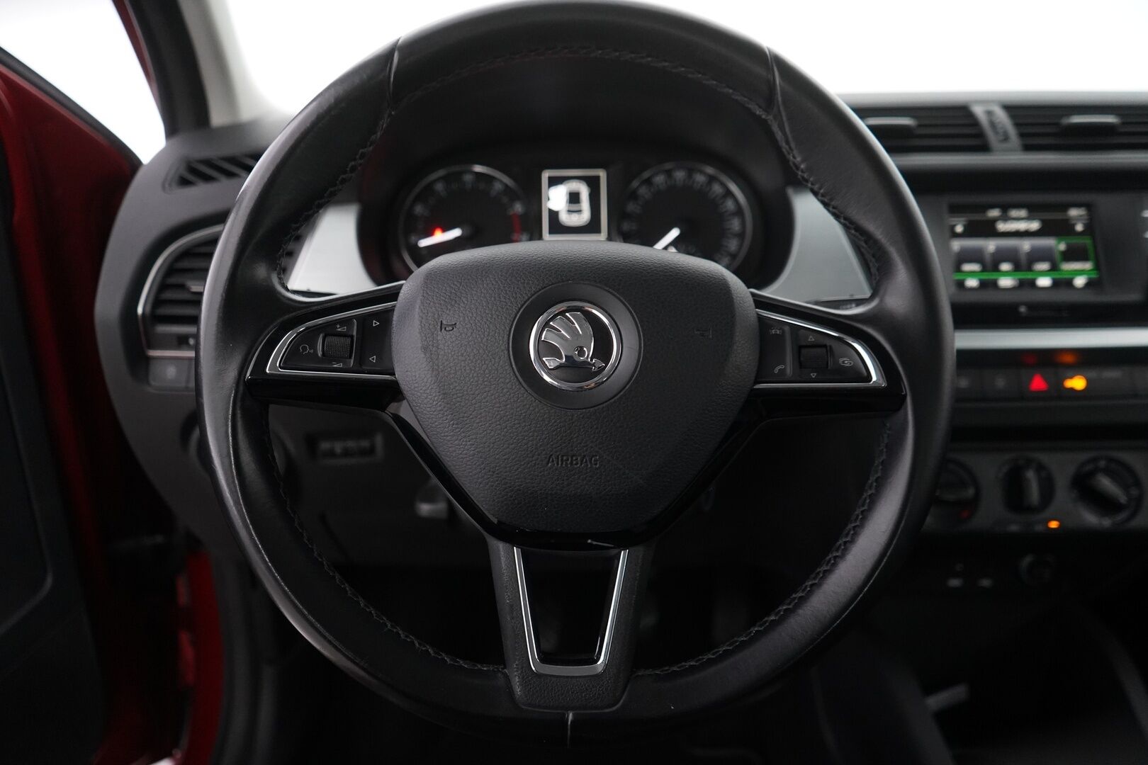 Skoda Fabia 2016 1,2 TSI 90 Ambition * Vakkari / Ilmastointi / Bluetooth * - Myydään juuri huollettuna / Kahdet renkaat / KATSO HINTA!