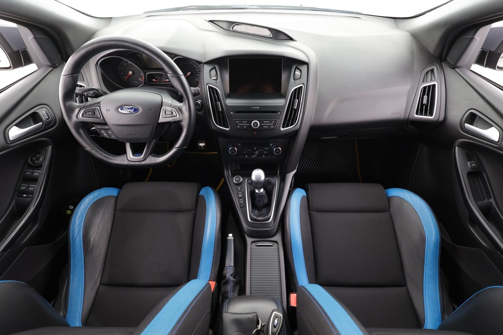 Ford Focus 2016 2,3 EcoBoost 400 hv Montune M6 RS * Vakkari / Lohko / P.kamera / Sporttipenkit * - Kahdet Renkaat / Suomi-auto