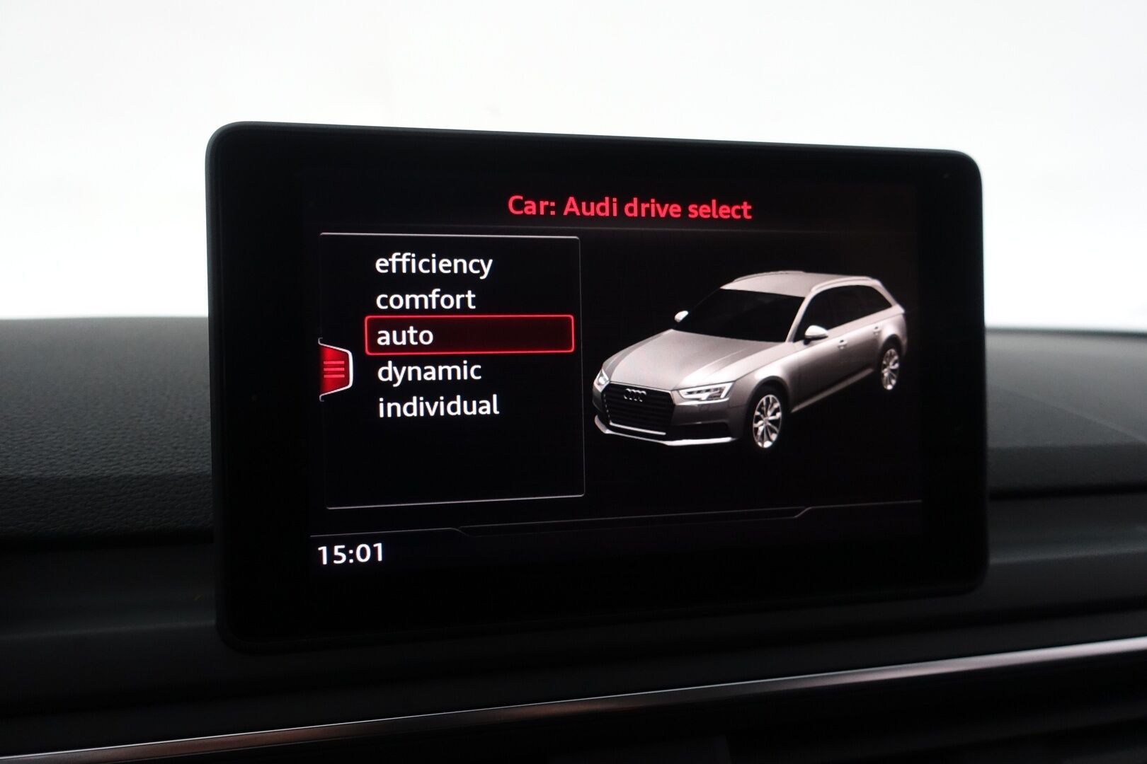 Audi A4 2016 Avant Land of quattro Edition 2,0 TDI 140 kW quattro S tronic