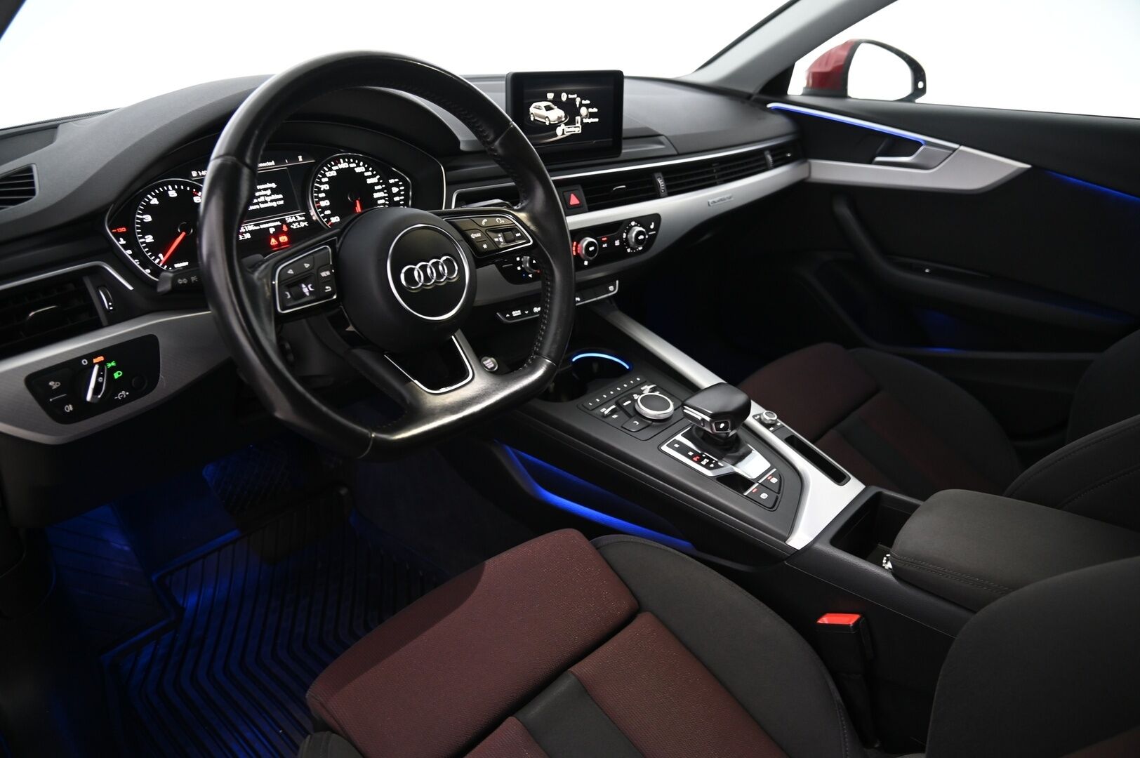 Audi A4 2016 Avant Land of quattro Sport Edition 2,0 TFSI 185 kW quattro S tronic *Vetokoukku / Tutkat / Vakkari* - *Suomi-auto / Näyttävä*