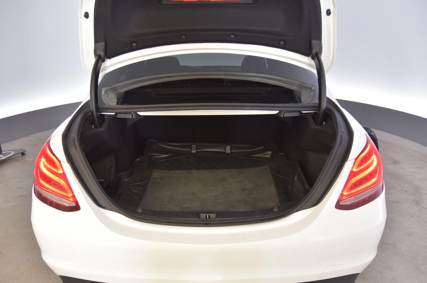 Mercedes-Benz C 2016 200 d A Premium Business *Webasto / Panoraama / Tutkat / LED / IHC+ / Vakkari * - * Mukaan kahdet ok kuntoiset renkaat alumiinivanteilla * - HULLUT JOULUT KORKOTARJOUS 2,49% 