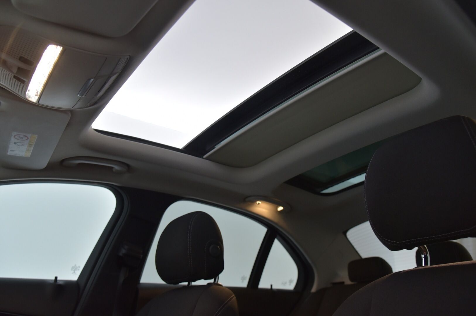 Mercedes-Benz C 2016 200 d A Premium Business *Webasto / Panoraama / Tutkat / LED / IHC+ / Vakkari * - * Mukaan kahdet ok kuntoiset renkaat alumiinivanteilla * - HULLUT JOULUT KORKOTARJOUS 2,49% 