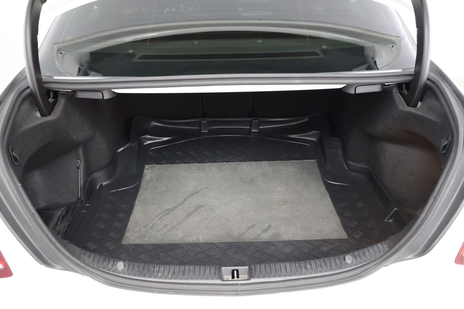 Mercedes-Benz C 2016 200 d A Premium Business *Webasto / Panoraama / Tutkat / LED / IHC+ / Vakkari * - * 2x renkaat aluvanteilla / Juuri huollettu* - HULLUT AVAJAISHULINAT KORKOTARJOUS 3,29 %