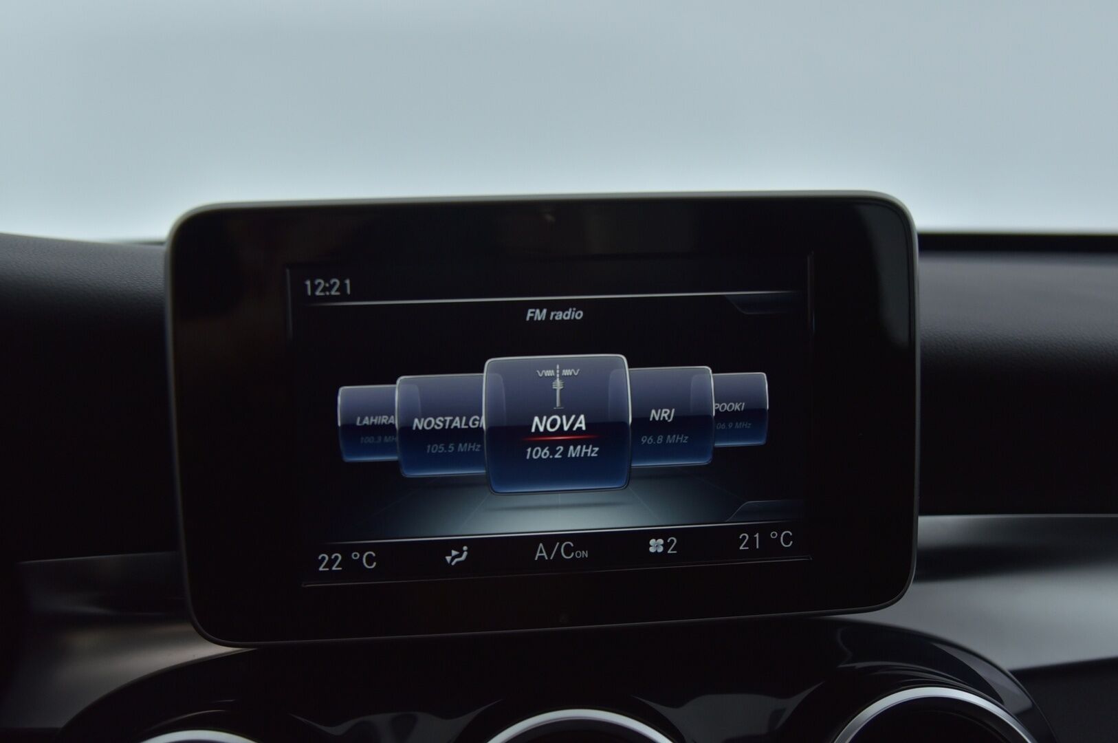 Mercedes-Benz C 2016 200 d A Premium Business *Webasto / Panoraama / Tutkat / LED / IHC+ / Vakkari * - * Mukaan kahdet ok kuntoiset renkaat alumiinivanteilla * - HULLUT JOULUT KORKOTARJOUS 2,49% 