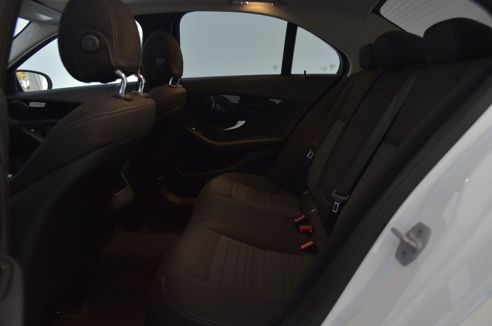 Mercedes-Benz C 2016 200 d A Premium Business *Webasto / Panoraama / Tutkat / LED / IHC+ / Vakkari * - * Mukaan kahdet ok kuntoiset renkaat alumiinivanteilla * - HULLUT JOULUT KORKOTARJOUS 2,49% 