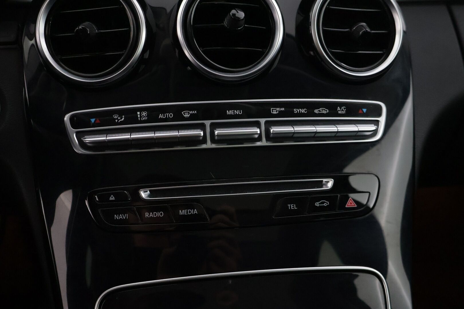 Mercedes-Benz C 2016 200 d A Premium Business *Webasto / Panoraama / Tutkat / LED / IHC+ / Vakkari * - * 2x renkaat aluvanteilla / Juuri huollettu*