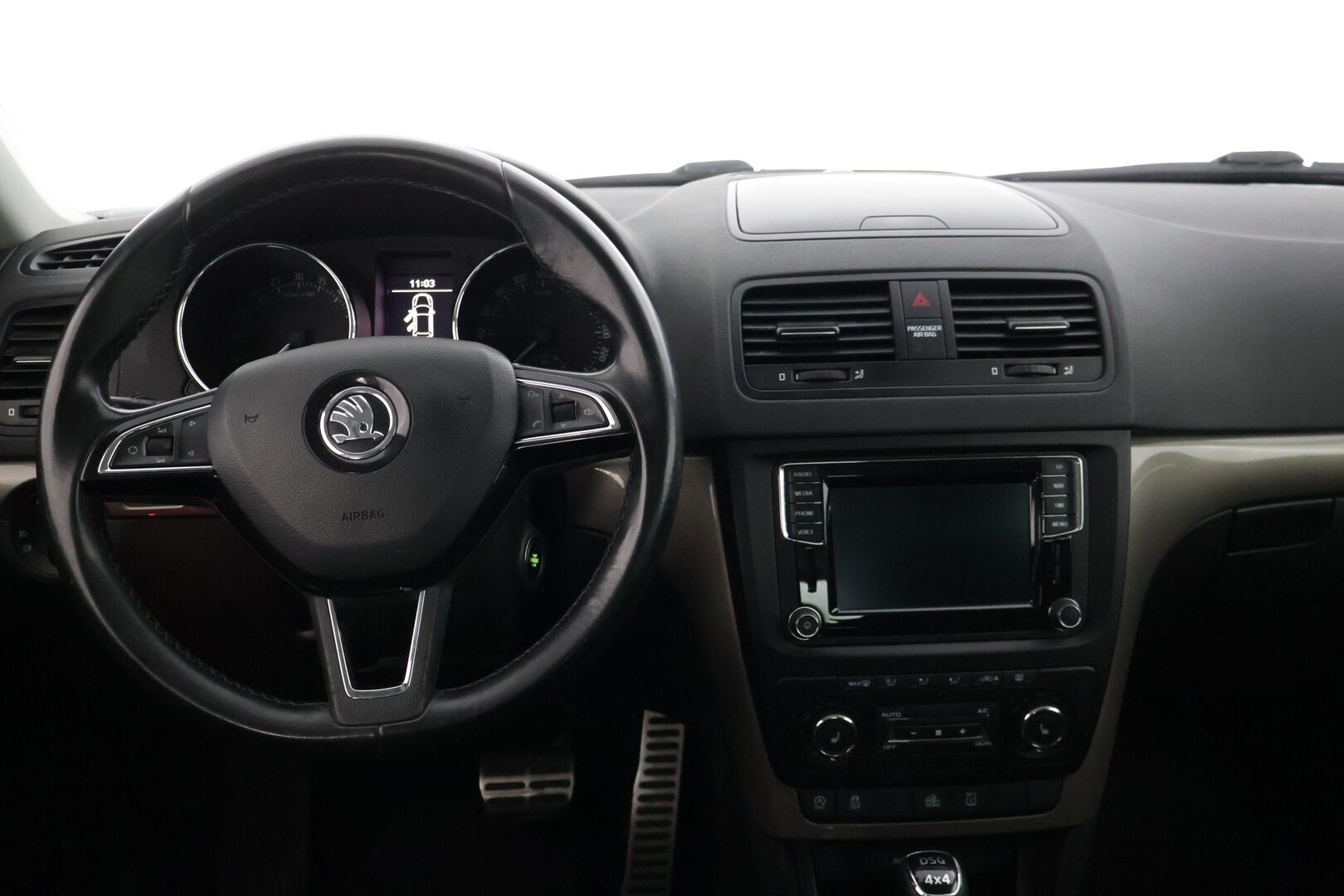 Skoda Yeti 2016 Outdoor 2,0 TDI 150 4x4 Style DSG Autom. * Koukku / Keyless / Lohko / Peruutuskamera * - * 2-.om Suomi-auto / 4x4 / 2x renkaat *