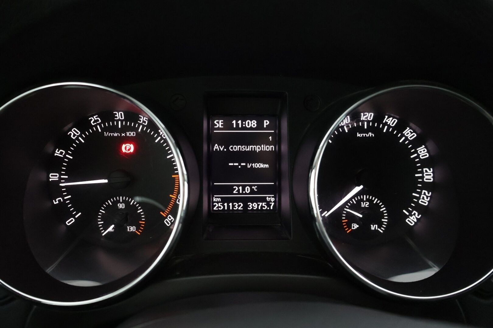 Skoda Yeti 2016 Outdoor 2,0 TDI 150 4x4 Style DSG Autom. * Koukku / Keyless / Lohko / Peruutuskamera * - * 2-.om Suomi-auto / 4x4 / 2x renkaat *