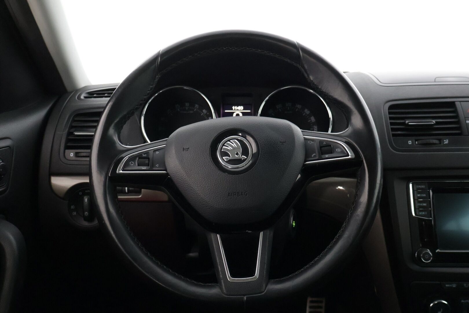Skoda Yeti 2016 Outdoor 2,0 TDI 150 4x4 Style DSG Autom. * Koukku / Keyless / Lohko / Peruutuskamera * - * 2-.om Suomi-auto / 4x4 / 2x renkaat *