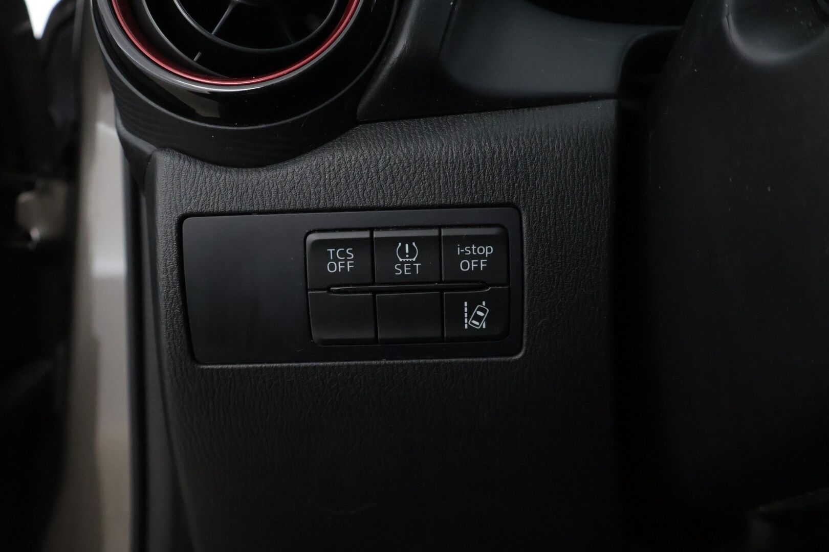 Mazda CX-3 2017 2,0 (120) SKYACTIV-G Optimum 6AT EC2O * Vetokoukku / Navi / Vakkari / Tutkat * - Juuri huollettu / Juuri katsastettu / 2x Renkaat