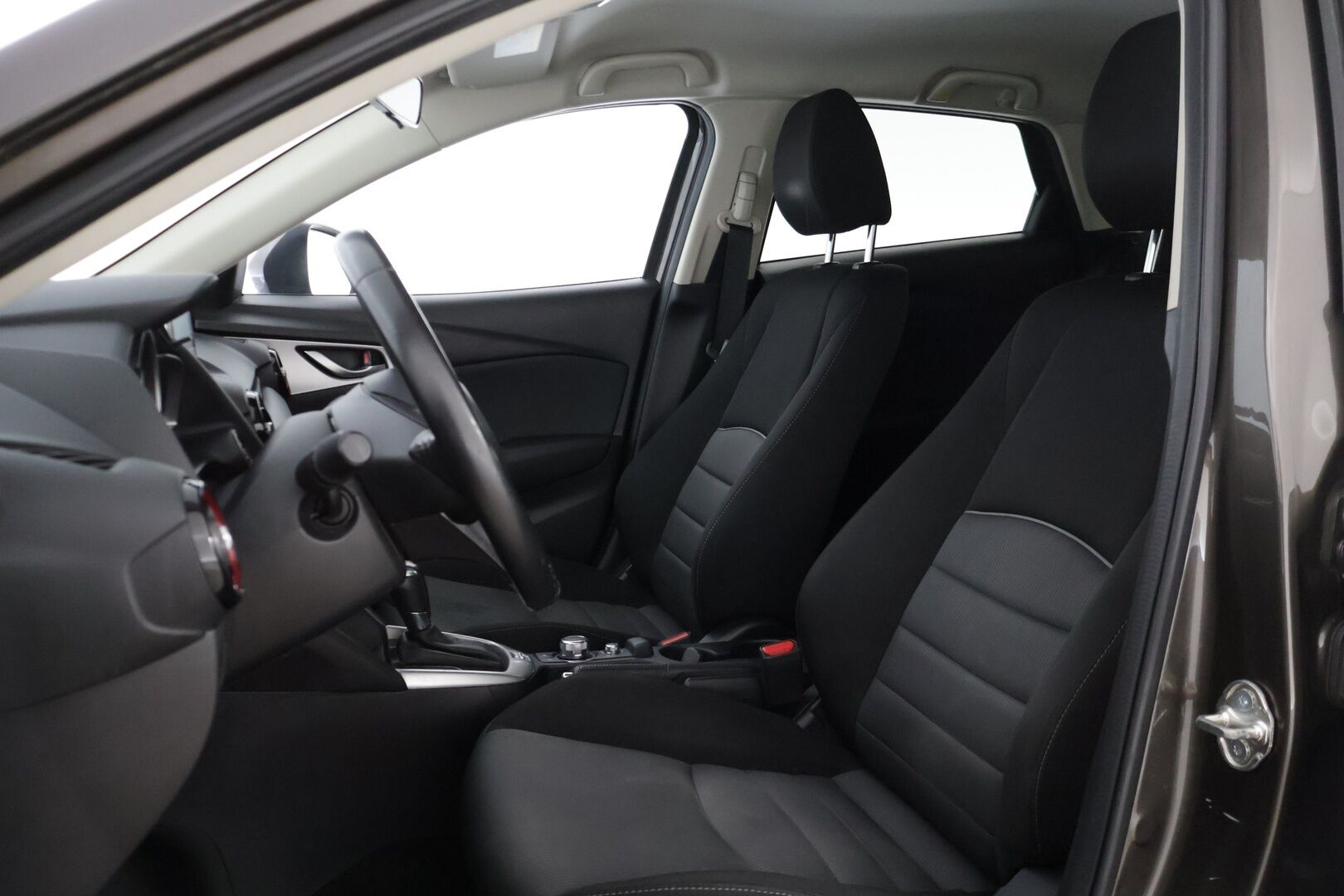 Mazda CX-3 2017 2,0 (120) SKYACTIV-G Optimum 6AT EC2O * Vetokoukku / Navi / Vakkari / Tutkat * - Juuri huollettu / Juuri katsastettu / 2x Renkaat