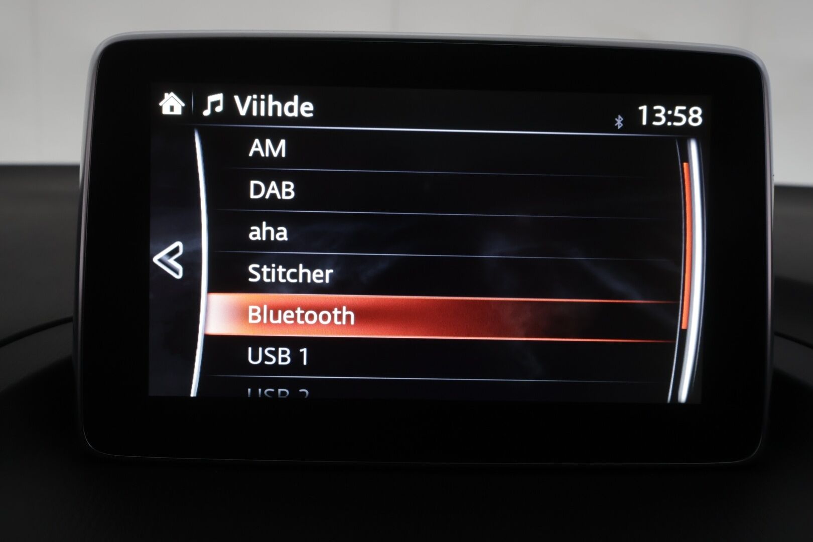 Mazda Mazda3 2016 Sedan 2,0 (120) SKYACTIV-G Premium 6MT 4ov CO3 - | Vakionopeudensäädin | Navi | Aut. ilmastointi | BT audio | Lohko | Penkinlämmittimet | Smart City Brake Support | 2x renkaat aluin | 