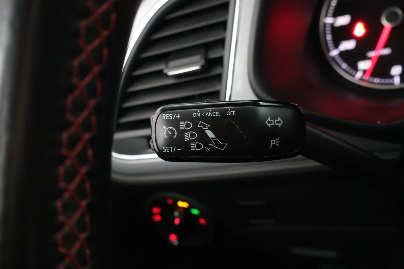 Seat Leon ST 2016 1,4 FR TSI 150 *Lohko / Tutkat / Bluetooth / FR* - Kahdet renkaat / Hyvät huollot! 