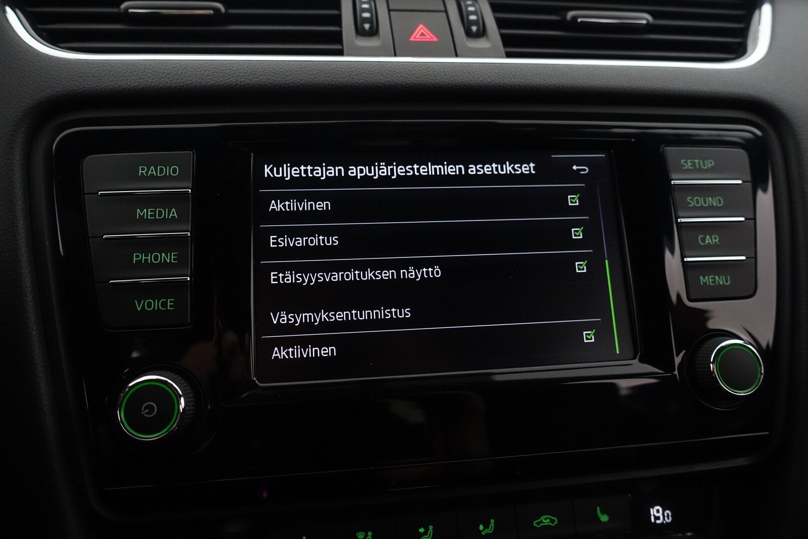 Skoda Octavia 2016 2,0 TSI RS DSG Autom. -  | ACC | Vetokoukku | Lohko + Sisäp. | Tutkat | Keyless | Suomi-auto | Sporttipenkit | Puolinahkasisusta | SmartLink | Törmäysvaroitin | 2X Renkaat & Vanteet |