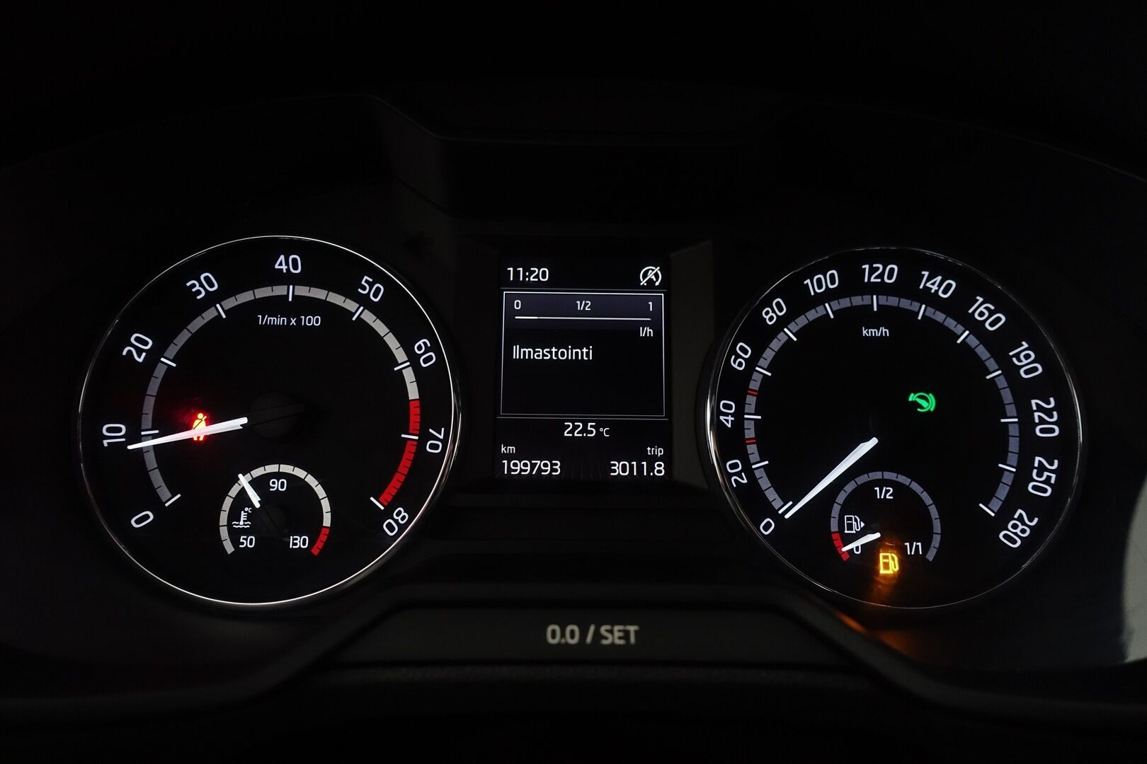 Skoda Octavia 2016 2,0 TSI RS DSG Autom. -  | ACC | Vetokoukku | Lohko + Sisäp. | Tutkat | Keyless | Suomi-auto | Sporttipenkit | Puolinahkasisusta | SmartLink | Törmäysvaroitin | 2X Renkaat & Vanteet |