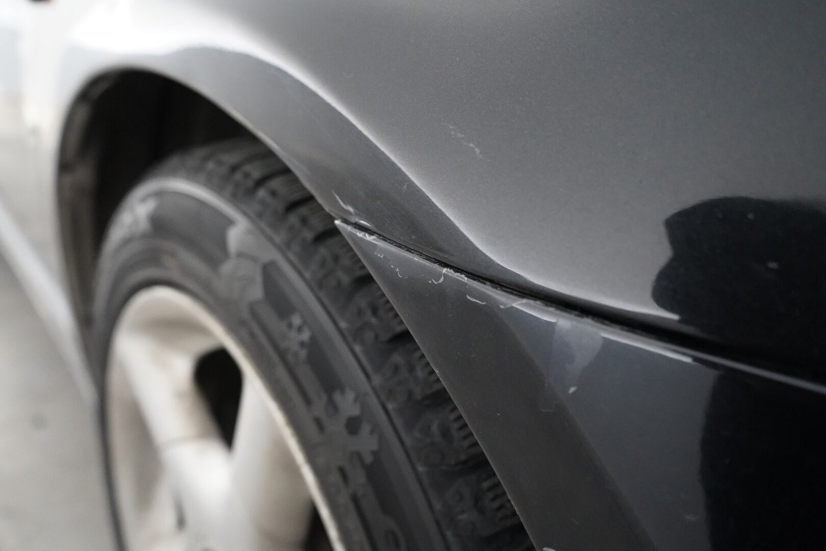 Toyota Avensis 2004 2.4 VVT-i Linea Sol Elegant Wagon aut *YritysOutlet - Myydään vain yrityksille* - Kahdet renkaat / Hyvät huollot / Ketju vaihdettu 2024 / Nahka sisusta