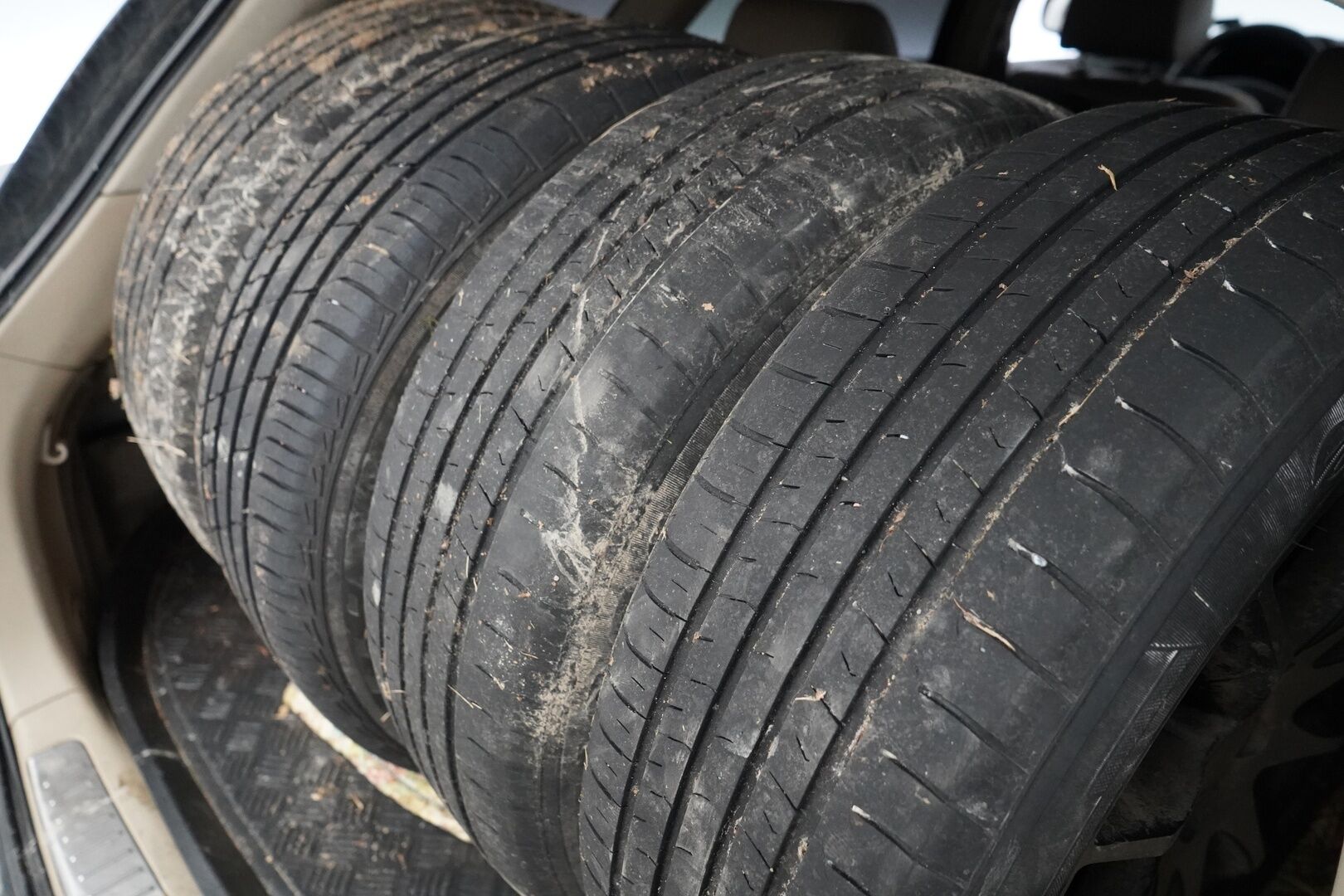 Toyota Avensis 2004 2.4 VVT-i Linea Sol Elegant Wagon aut *YritysOutlet - Myydään vain yrityksille* - Kahdet renkaat / Hyvät huollot / Ketju vaihdettu 2024 / Nahka sisusta