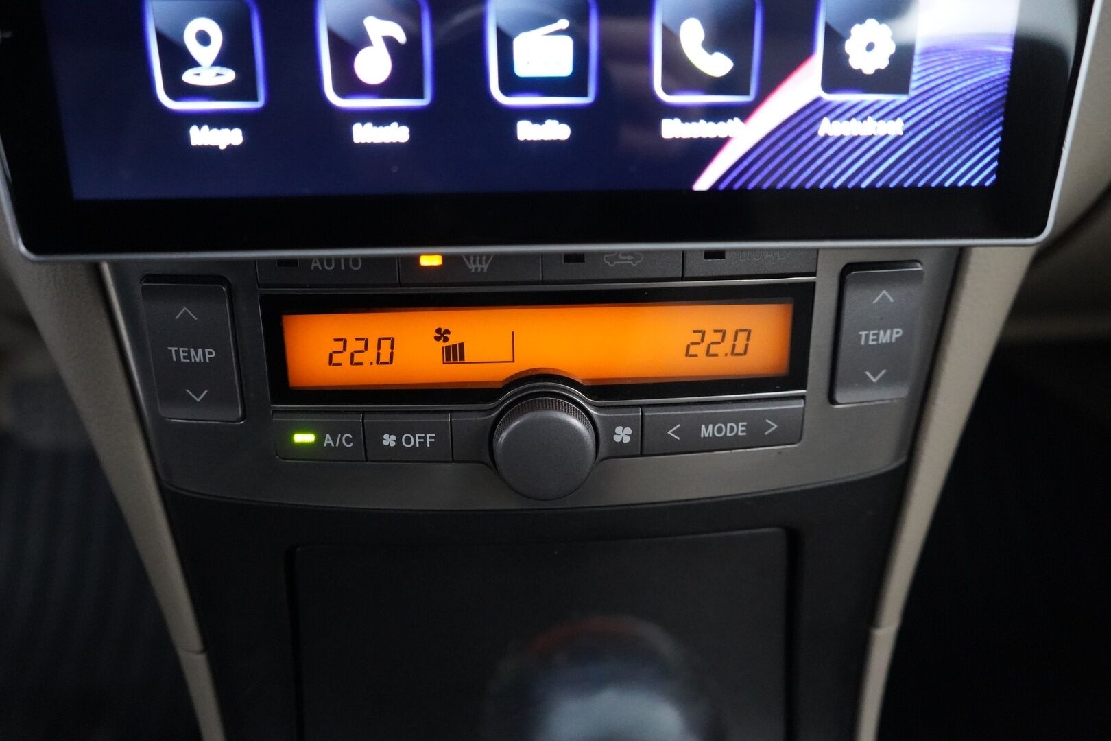 Toyota Avensis 2004 2.4 VVT-i Linea Sol Elegant Wagon aut *YritysOutlet - Myydään vain yrityksille* - Kahdet renkaat / Hyvät huollot / Ketju vaihdettu 2024 / Nahka sisusta