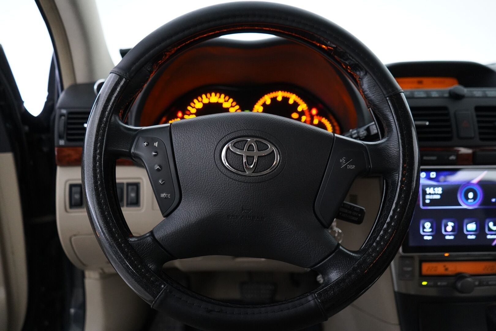 Toyota Avensis 2004 2.4 VVT-i Linea Sol Elegant Wagon aut *YritysOutlet - Myydään vain yrityksille* - Kahdet renkaat / Hyvät huollot / Ketju vaihdettu 2024 / Nahka sisusta