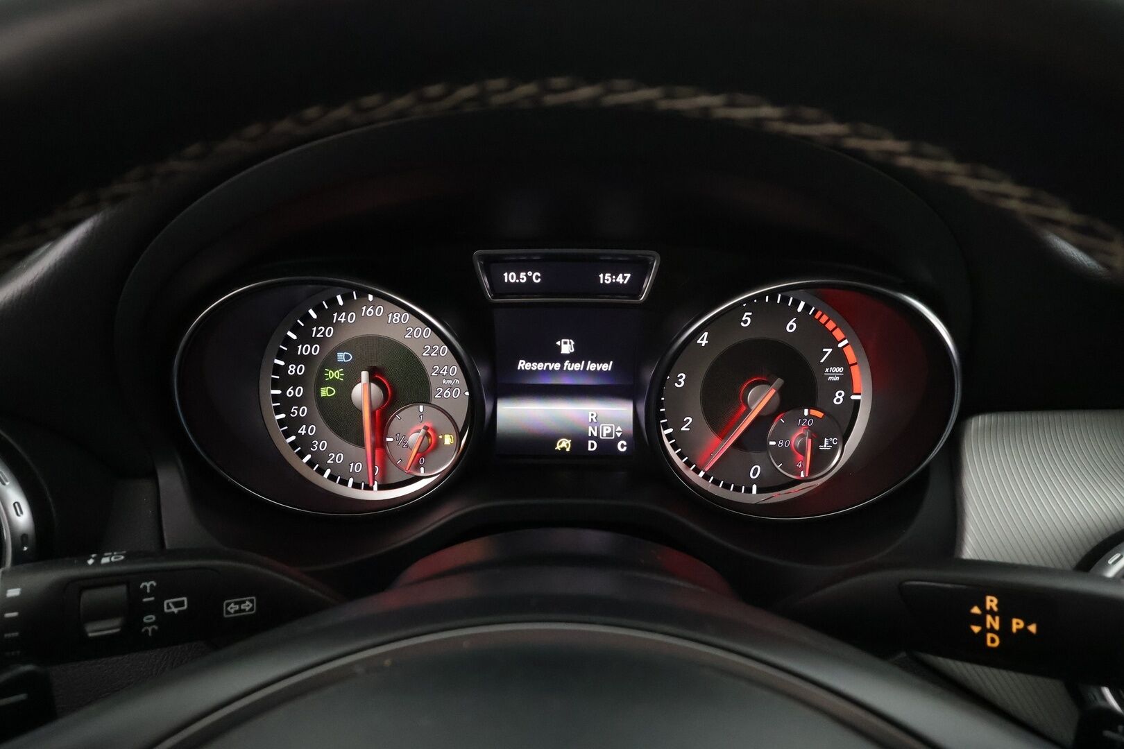 Mercedes-Benz GLA 2016 200 A Urban Off-Roader * Peruutuskamera / Bi-Xenon / Puolinahkasisusta / Bluetooth / Vakkari - Suomi-auto / Kahdet renkaat aluvanteilla / Night / Juuri tullut Tampereelle!