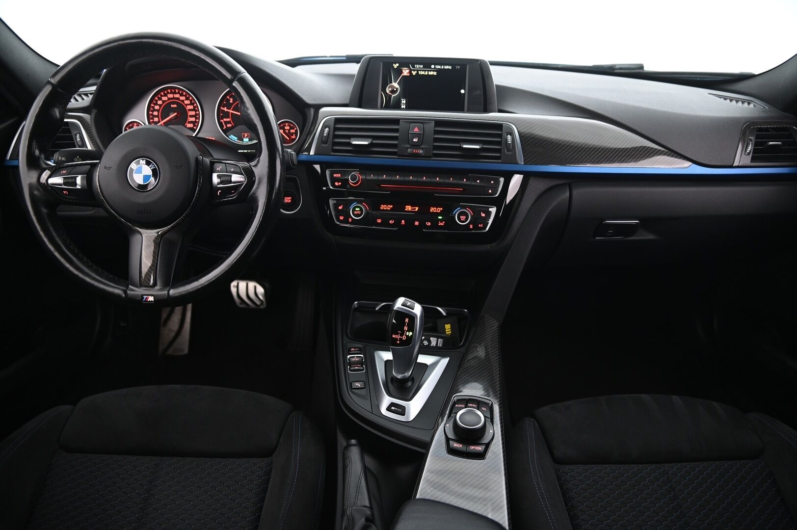 BMW 330 2016 F30 Sedan 330e A Business M-Sport*Hifit / Shadowline / Sporttipenkit* - *Estoril Blue / 2x renkaat & vanteet* - Osta nyt, maksa vasta ensi vuonna