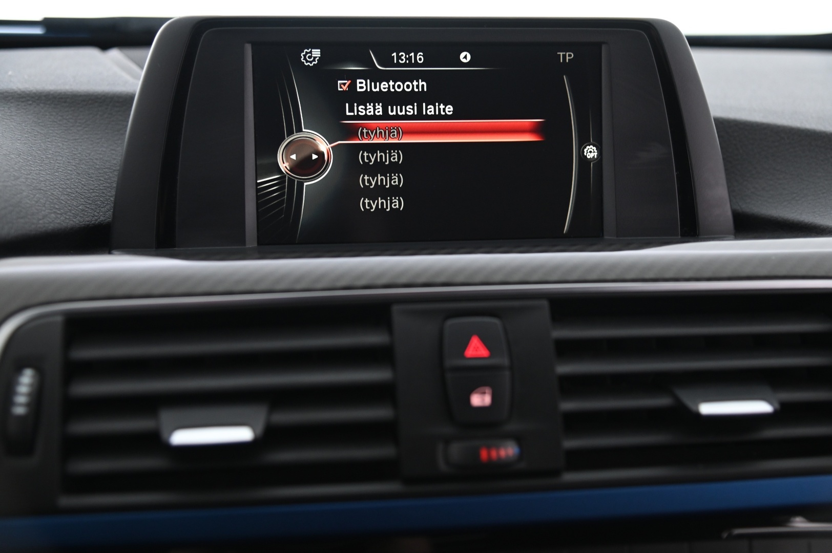 BMW 330 2016 F30 Sedan 330e A Business M-Sport*Hifit / Shadowline / Sporttipenkit* - *Estoril Blue / 2x renkaat & vanteet* - Osta nyt, maksa vasta ensi vuonna