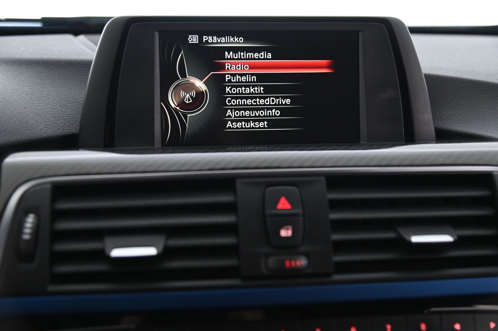 BMW 330 2016 F30 Sedan 330e A Business M-Sport*Hifit / Shadowline / Sporttipenkit* - *Estoril Blue / 2x renkaat & vanteet* - Osta nyt, maksa vasta ensi vuonna