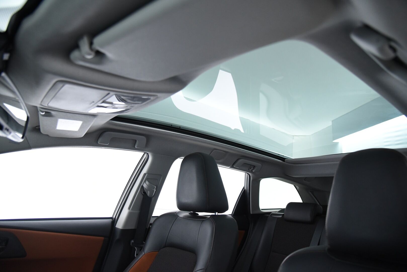 Toyota Auris 2016 Touring Sports 1,8 Hybrid Premium / Vakkari / P.kamera / Lohkolämmitin / NAVI - 2x Toyota vanteet hyvillä renkailla / Merkkihuollettu !