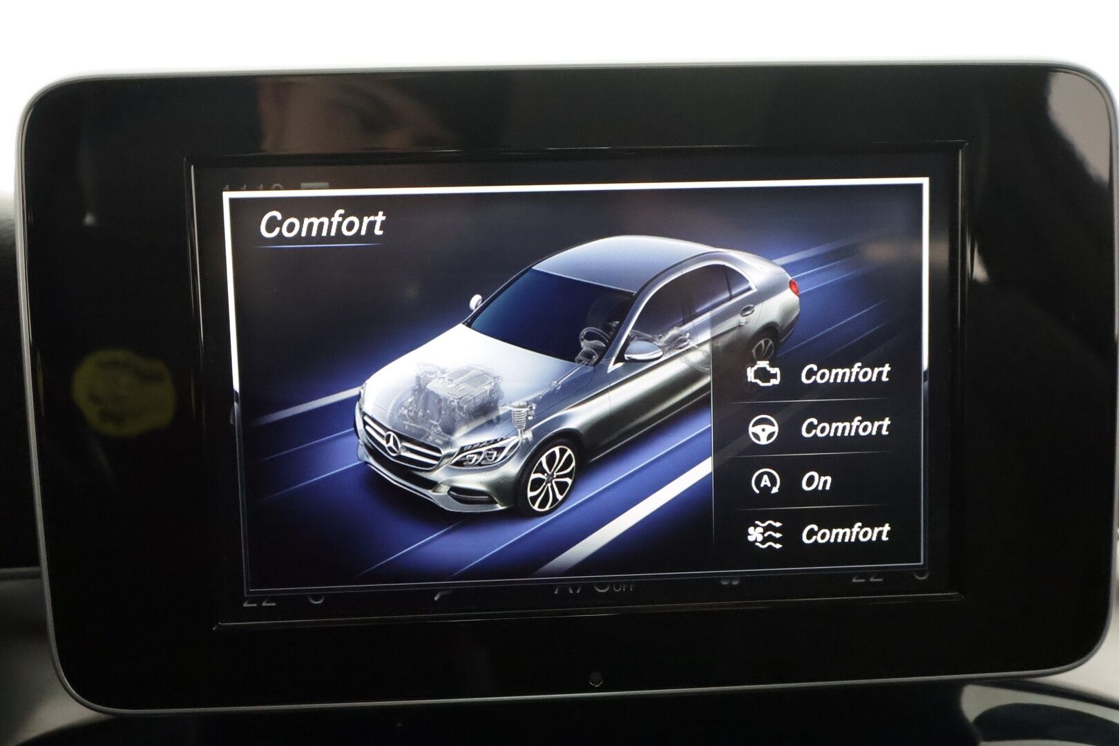 Mercedes-Benz C 2016 220d 4Matic Business AMG - | Distronic | Webasto | ILS-LED | P.Tutkat | Sportpenkit | Navi | Kaistavahti | Katveavustin | Suomi-auto | Kahdet renkaat aluvanteilla |