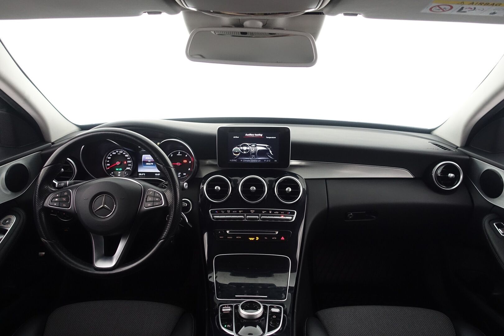 Mercedes-Benz C 2016 220d 4Matic Business AMG - | Juuri Huollettu! | Distronic | Webasto | ILS-LED | P.Tutkat | Sportpenkit | Navi | Kaistavahti | Katveavustin | Suomi-auto | Kahdet renkaat aluvanteilla |