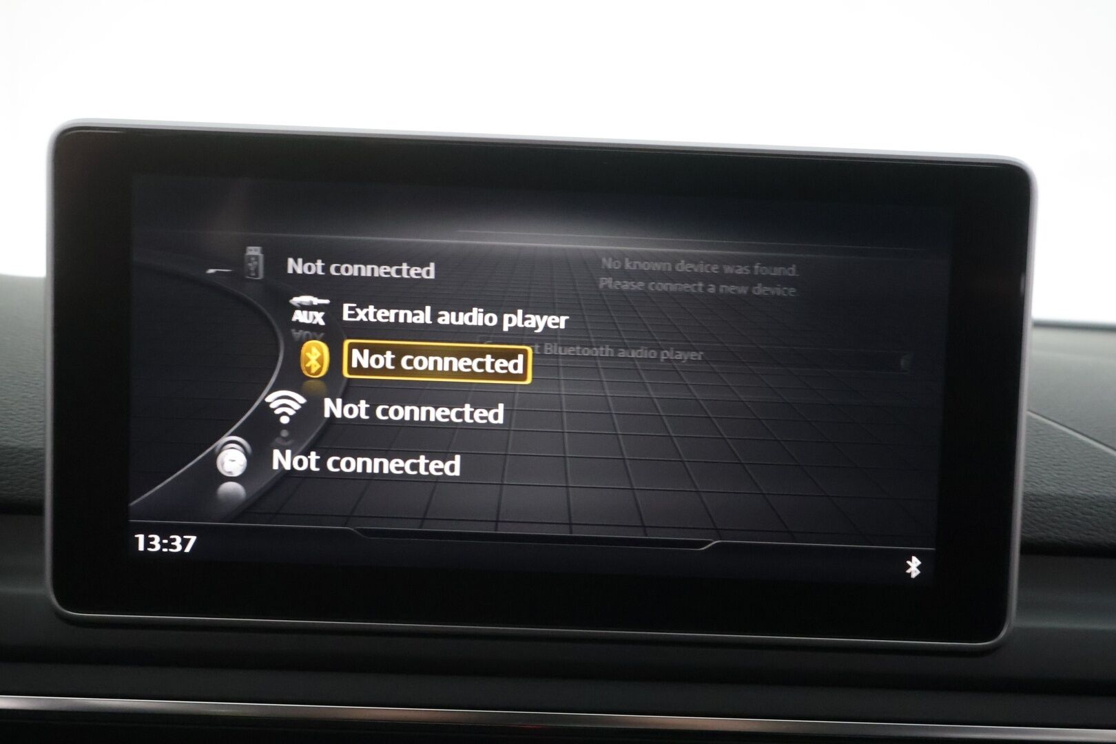 Audi A4 2017 Avant Land of quattro 2,0 TFSI 185 kW quattro S tronic - | Vakkari | Webasto | Koukku | B&O | Matrix-LED | HUD | Panorama | 360-Kamera | Sporttipenkit | Digimittaristo | Apple&Android | Suomi-auto | Kahdet Renkaat |